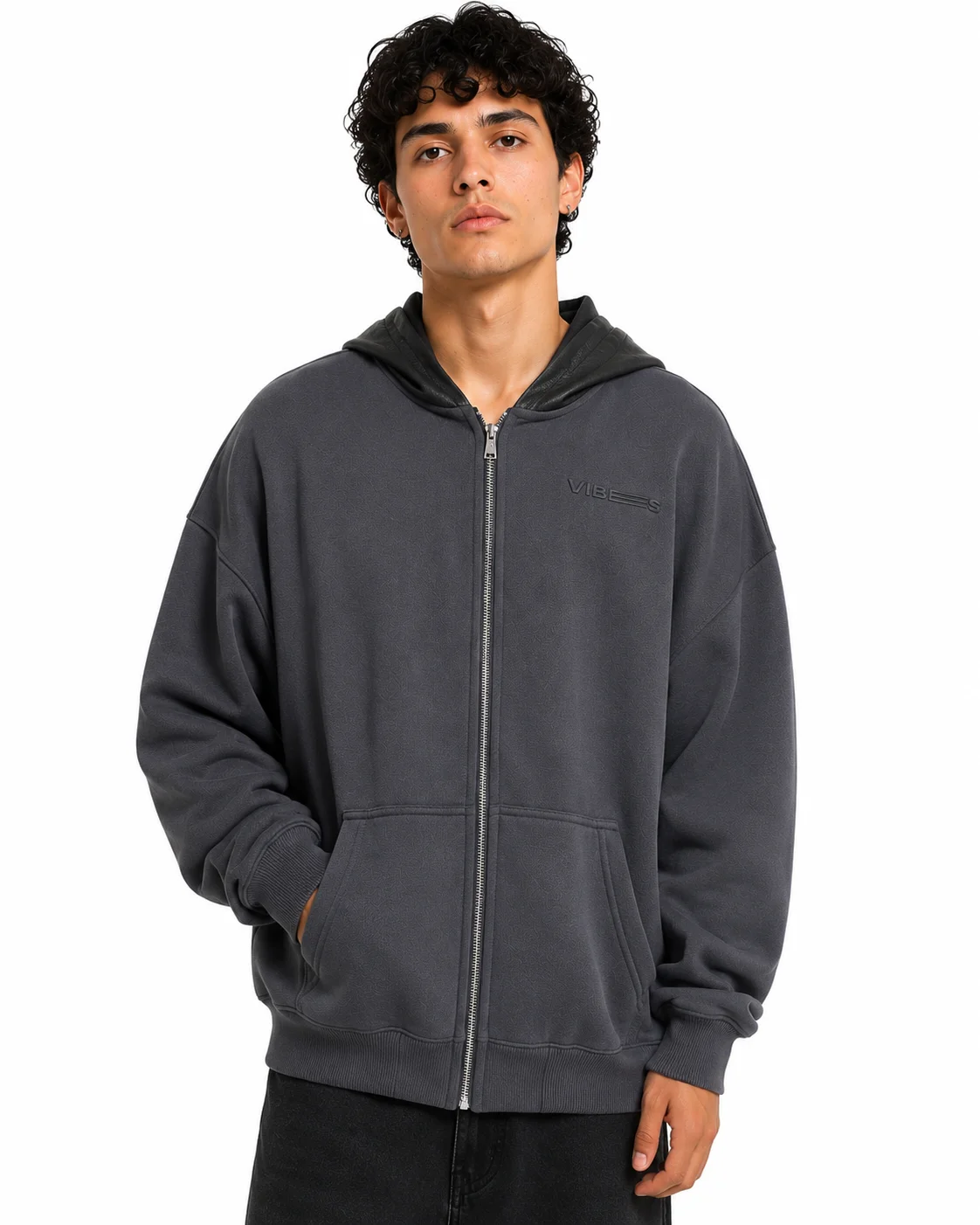 chaqueta boxy fit ultra capota cuerina